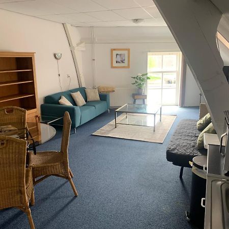 Pakhuis Aan De Haven - Bakboord Zierikzee Exterior foto