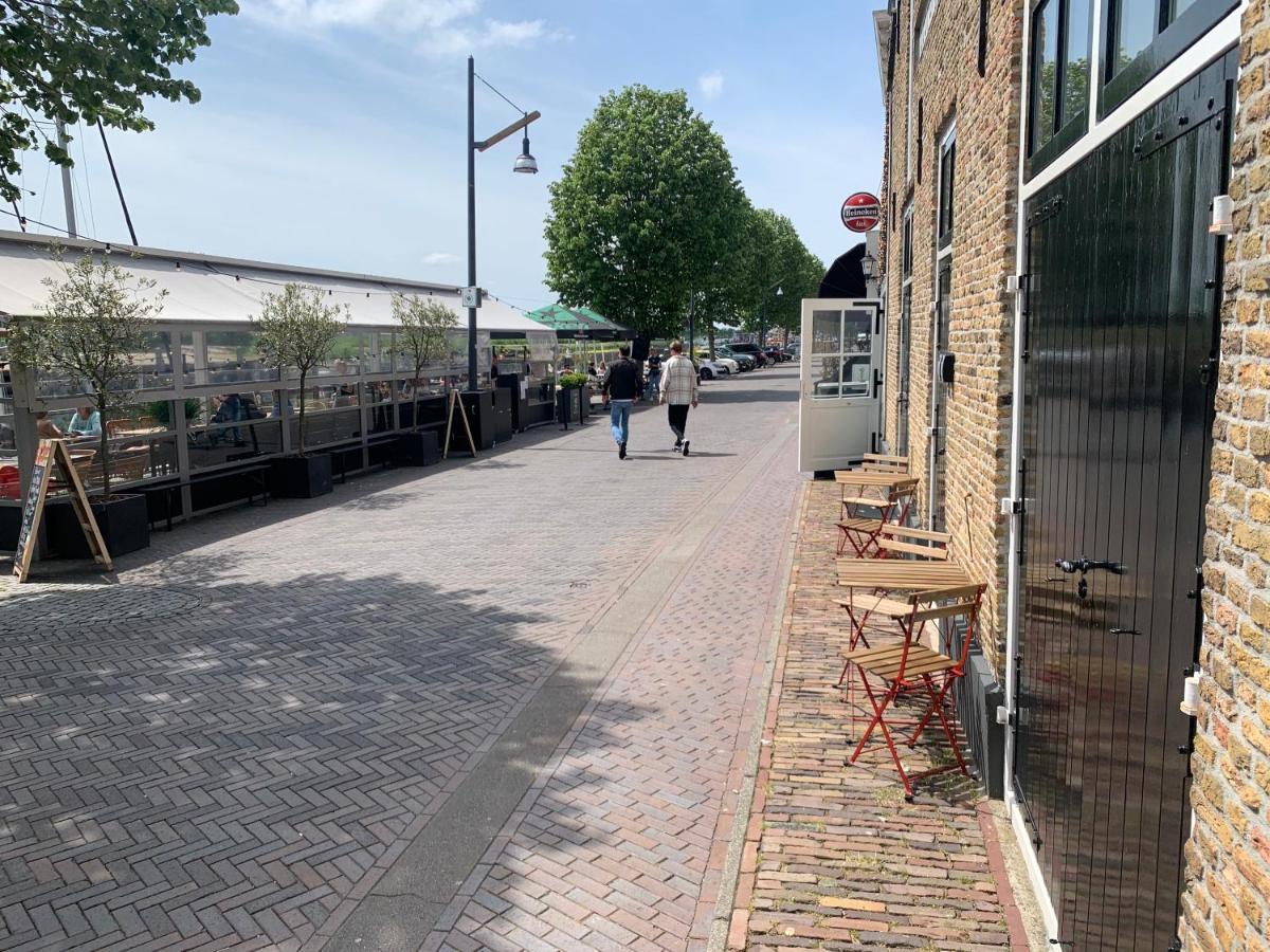Pakhuis Aan De Haven - Bakboord Zierikzee Exterior foto