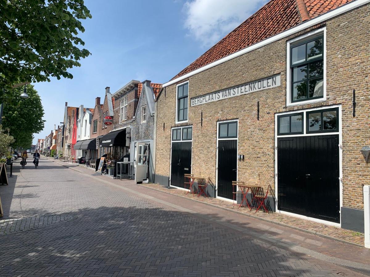 Pakhuis Aan De Haven - Bakboord Zierikzee Exterior foto
