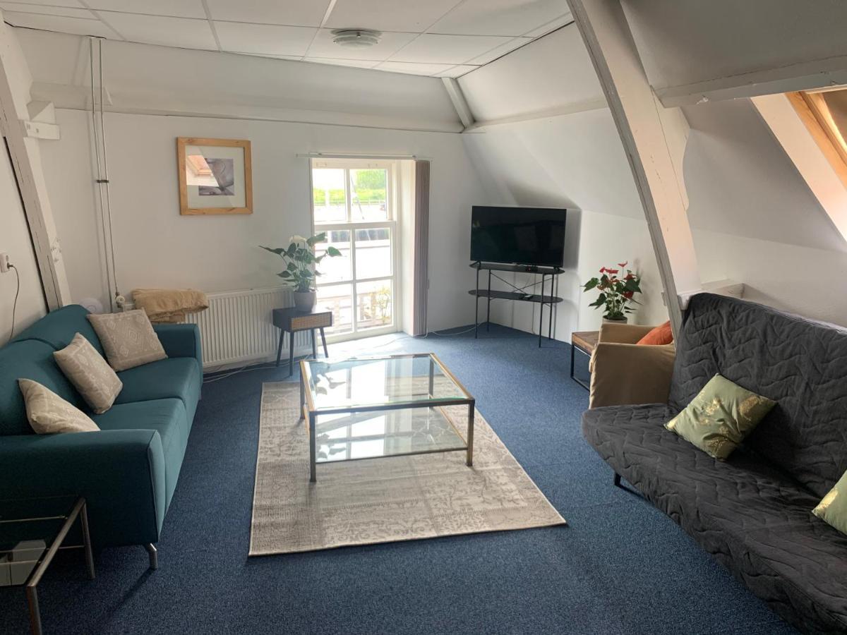 Pakhuis Aan De Haven - Bakboord Zierikzee Exterior foto